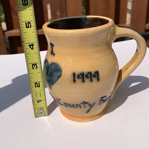 Vintage Collectible Pottery Walworth County Fair Commemorative Mug - Picture 13 of 13